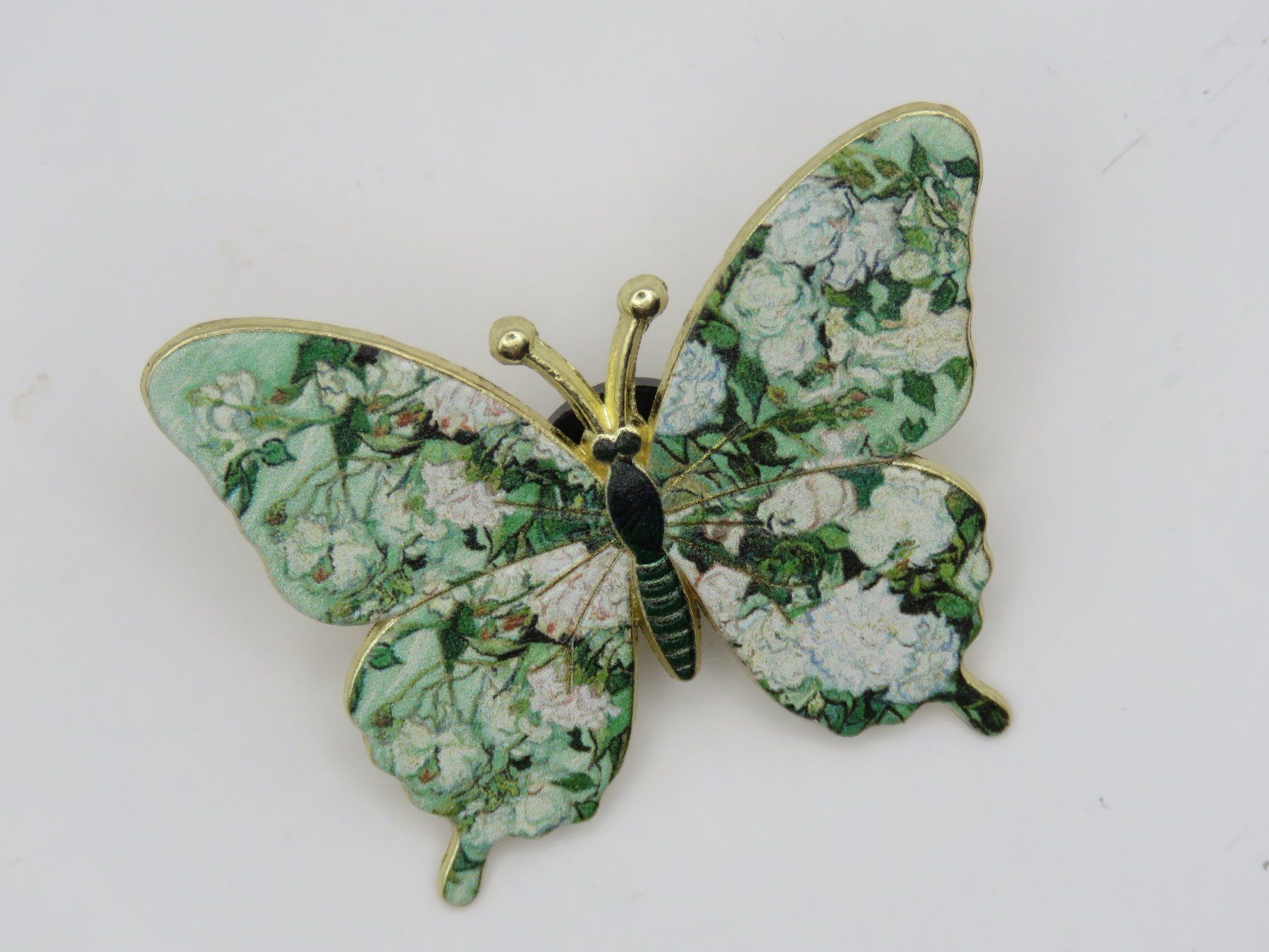 Broschen & Nadeln: Schmetterling - Anstecker Pin - Blumenmuster - 4x3,2cm – Neu und originalverpackt aus Grenchen von Yamahwildstar16 2