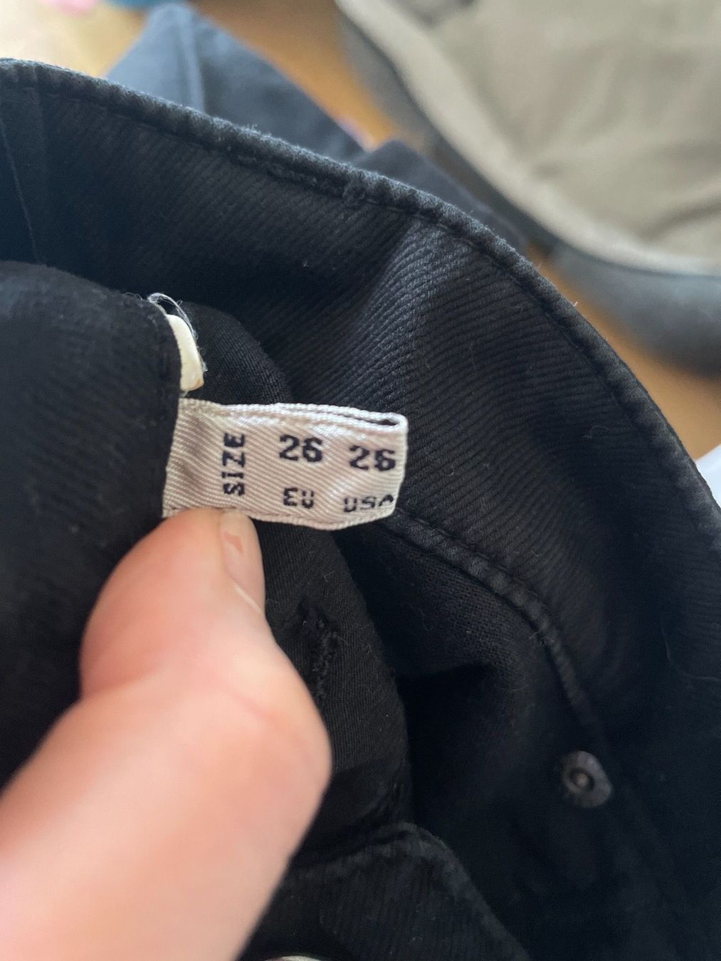 Armani Jeans: 100% original ARMANI JEANS Size 26 – Usato da Zug venduto da dmjtita 7