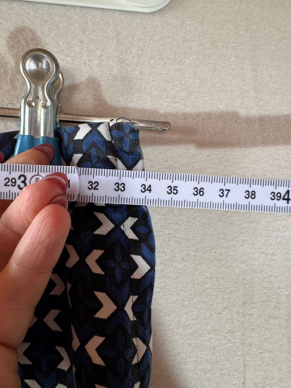 Hosen: Stoffhose von H&M Gr. 34 – Gebraucht aus Grosswangen von second_hand_dress 2