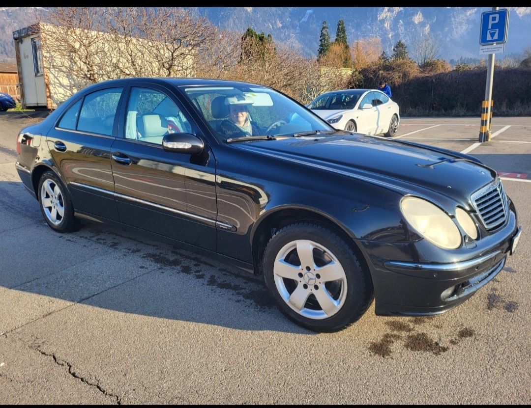 Mercedes-Benz Automobili: Mercedes-Benz E350 4-m – Usato da St-Maurice venduto da happy.family