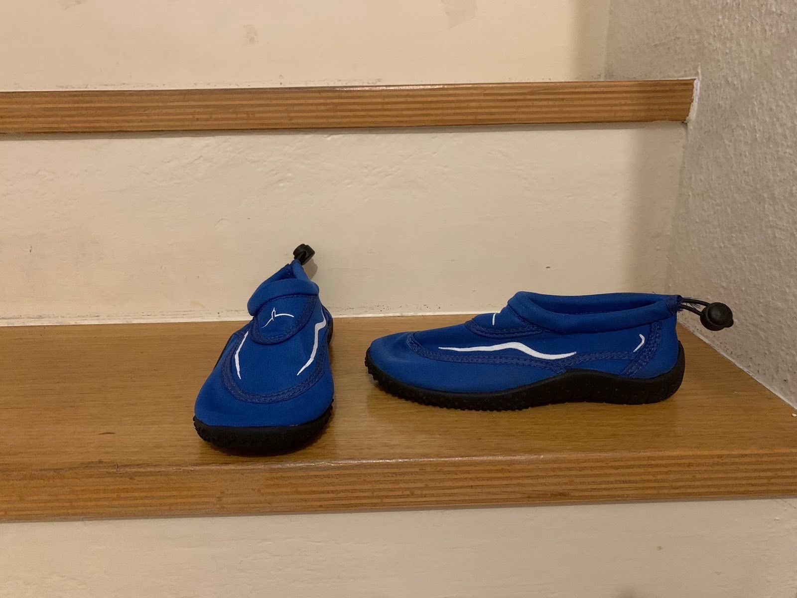 Decathlon Scarpe per ragazzi: Chaussure aquatique enfant – Usato da Basel venduto da OK2010 2