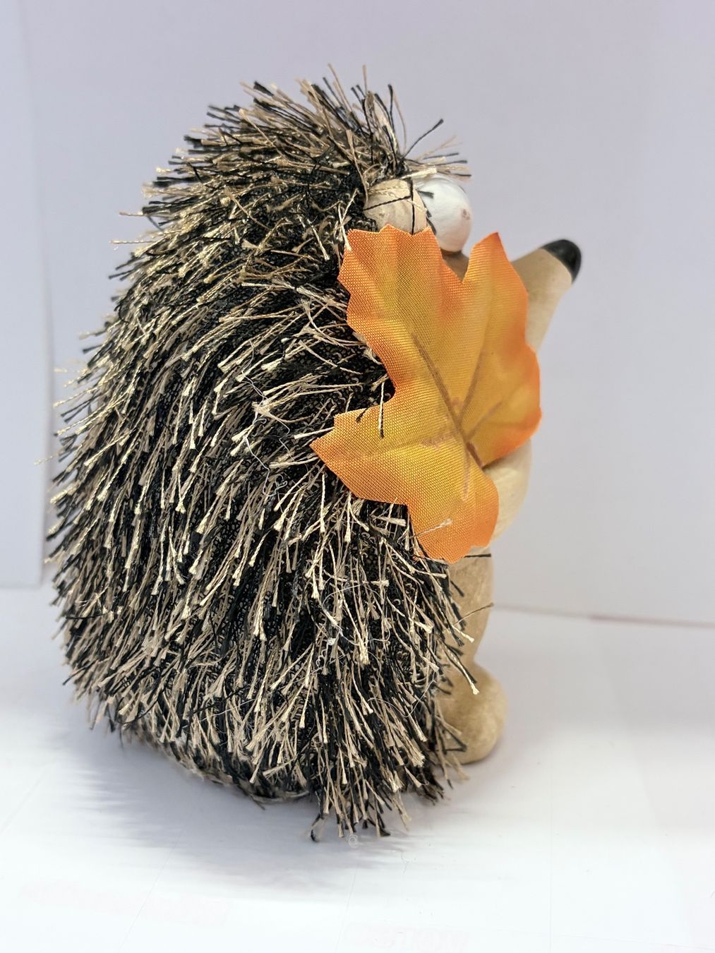 Statuette: Igel Figur mit Blatt und Apfel - Keramik – Nuovo e nell'imballaggio originale da Zäziwil venduto da Emlea 3
