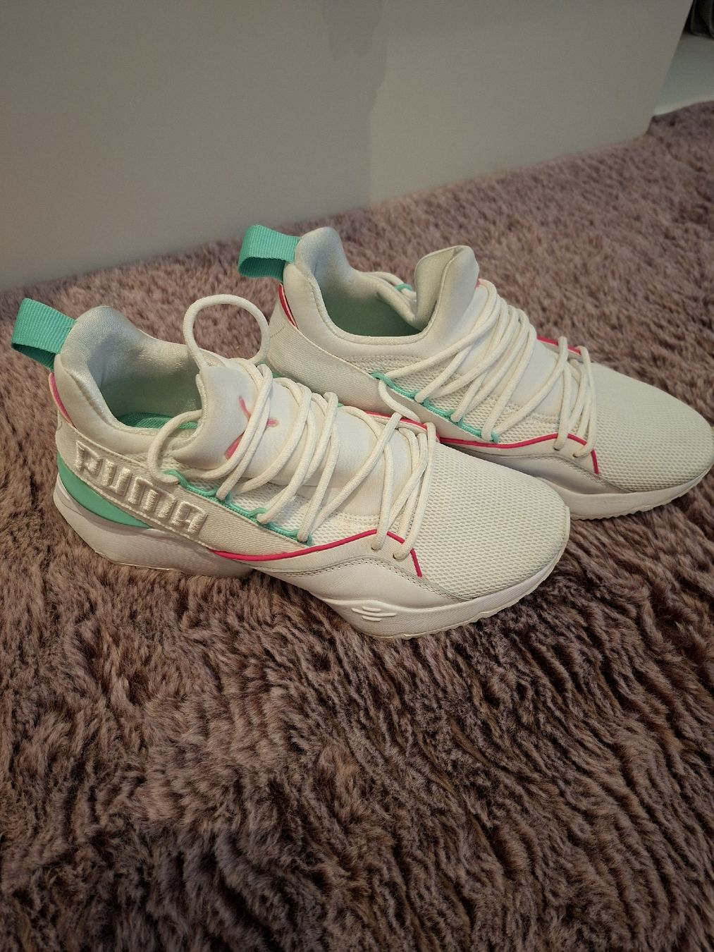 Puma Damenschuhe: Puma Turnschuhe, Gr. 38  – Neu (gemäss Beschreibung) aus Winterthur von Ausmisten2026