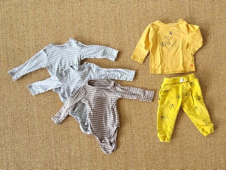 Set Babykleider Grösse 80 / 12 Mte