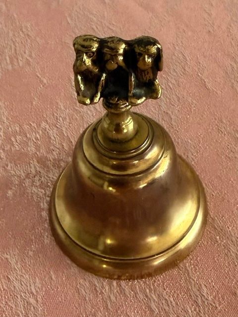 Campanacci mucche: Tisch-Glocke mit Bleipendel aus Messing – Usato da Lostorf venduto da Nick1258 1