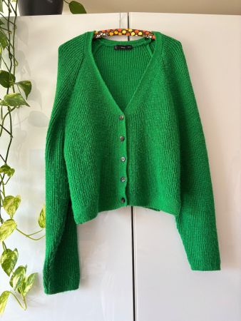 MANGO grüner Strickcardigan Gr. S