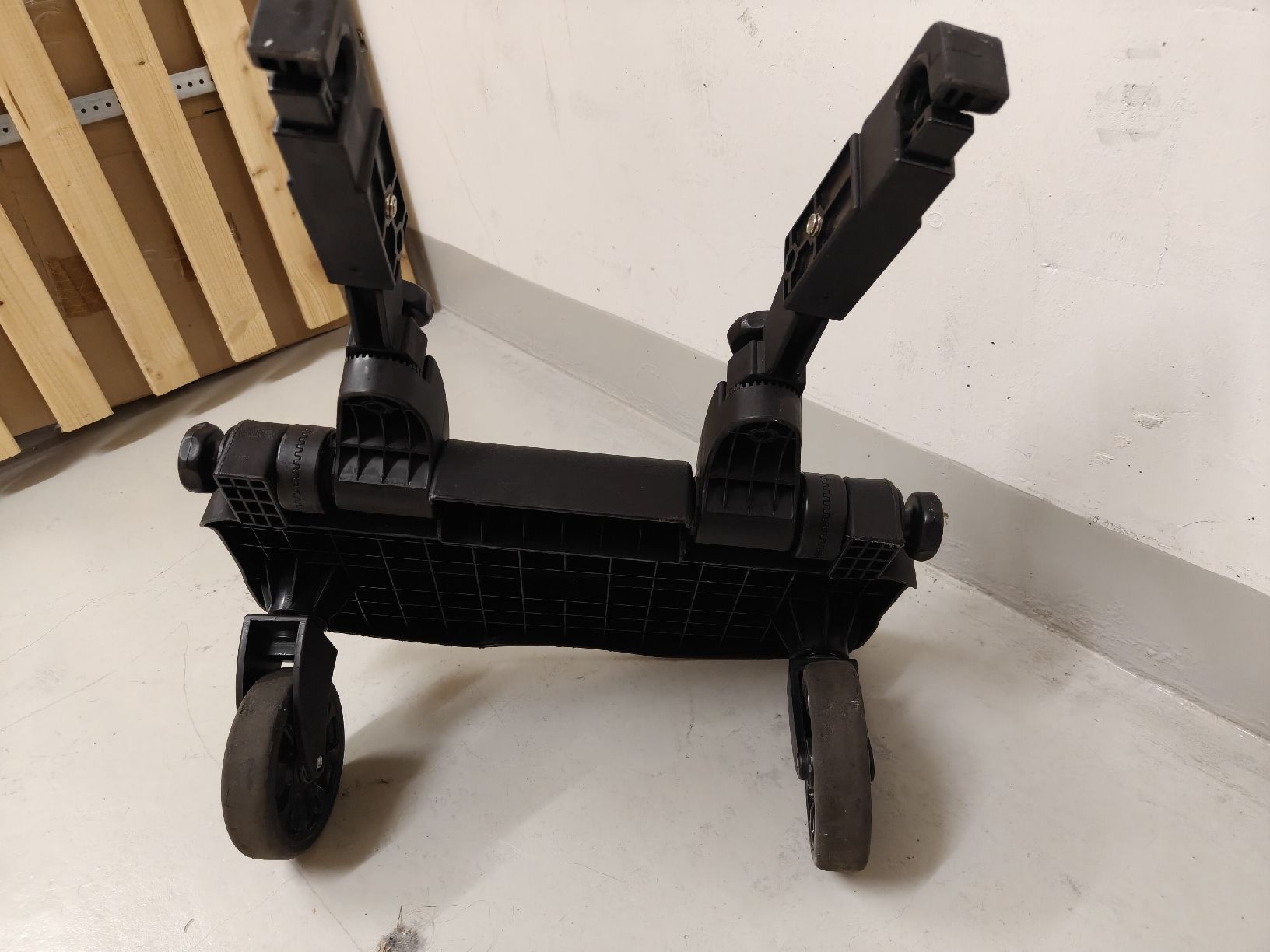 Kinderwagen Zubehör: Kinderwagen Mitfahrbrett gebraucht – Gebraucht aus Wetzikon ZH von was_jtf5 3