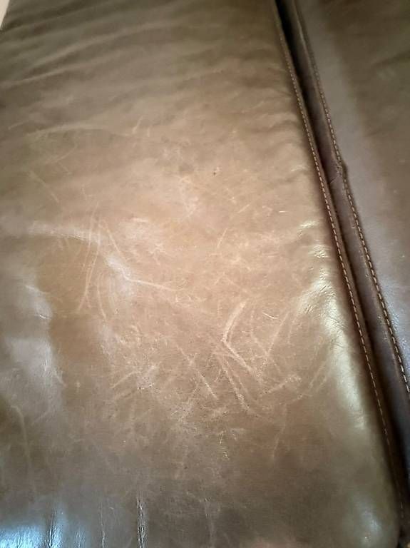 Sofas: Ledercouch – Gebraucht aus Faoug von hkxyz01 2