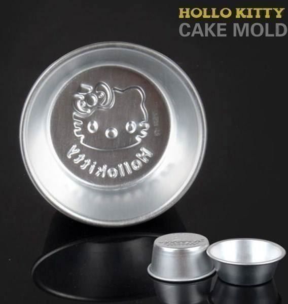 Hello Kitty Moules à gâteaux: HELLO KITTY: 1 mini moule – Neuf avec emballage d'origine à Lutry par kylab7