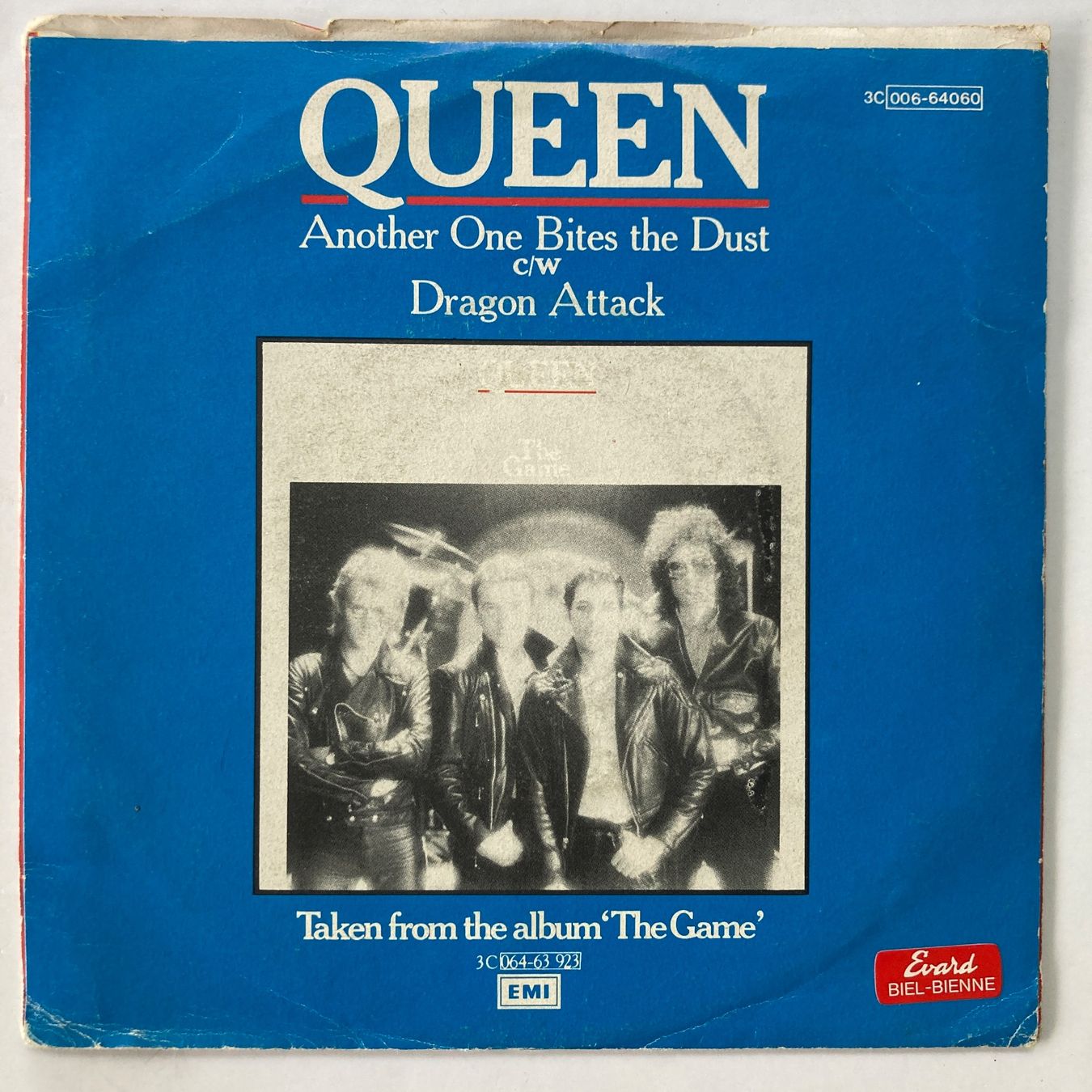 Dischi in vinile: QUEEN, ANOTHER ONE BITES THE DUST, SINGLE, 1980, ROCK – Usato da Thun venduto da estrol 1