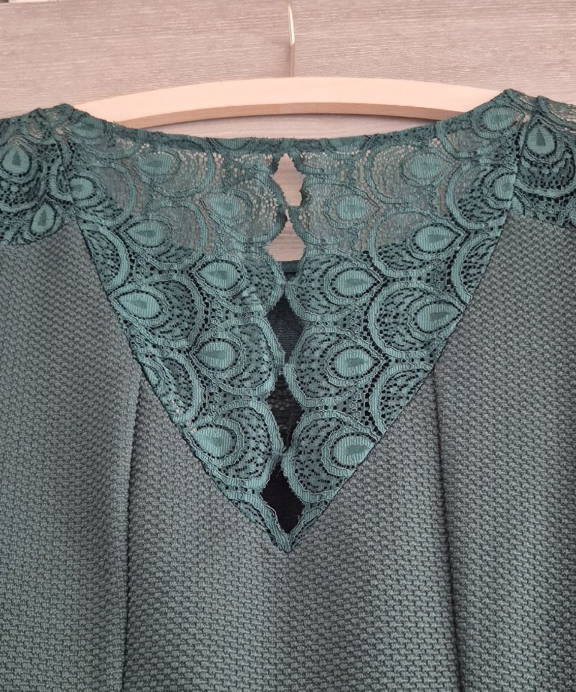 Nafnaf Vestiti: Robe NafNaf verte foncée – Nuovo (secondo la descrizione) da Cheseaux-sur-Lausanne venduto da Nono031 2