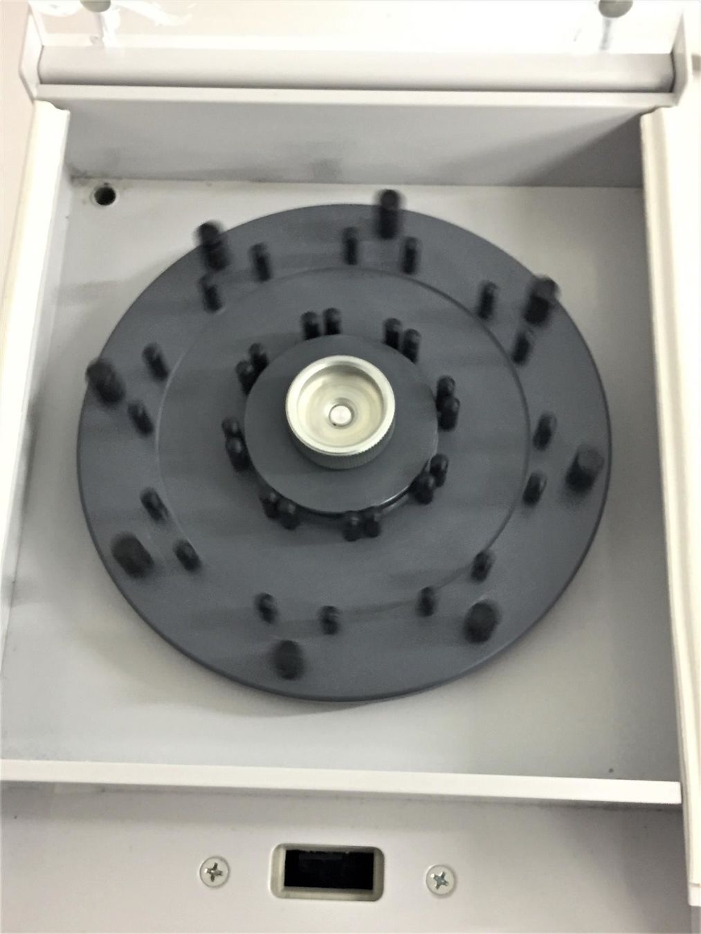 Accessori da laboratorio: Küvettenschleuder ITS – Usato da Niederdorf venduto da LeptonAG_Labor 5