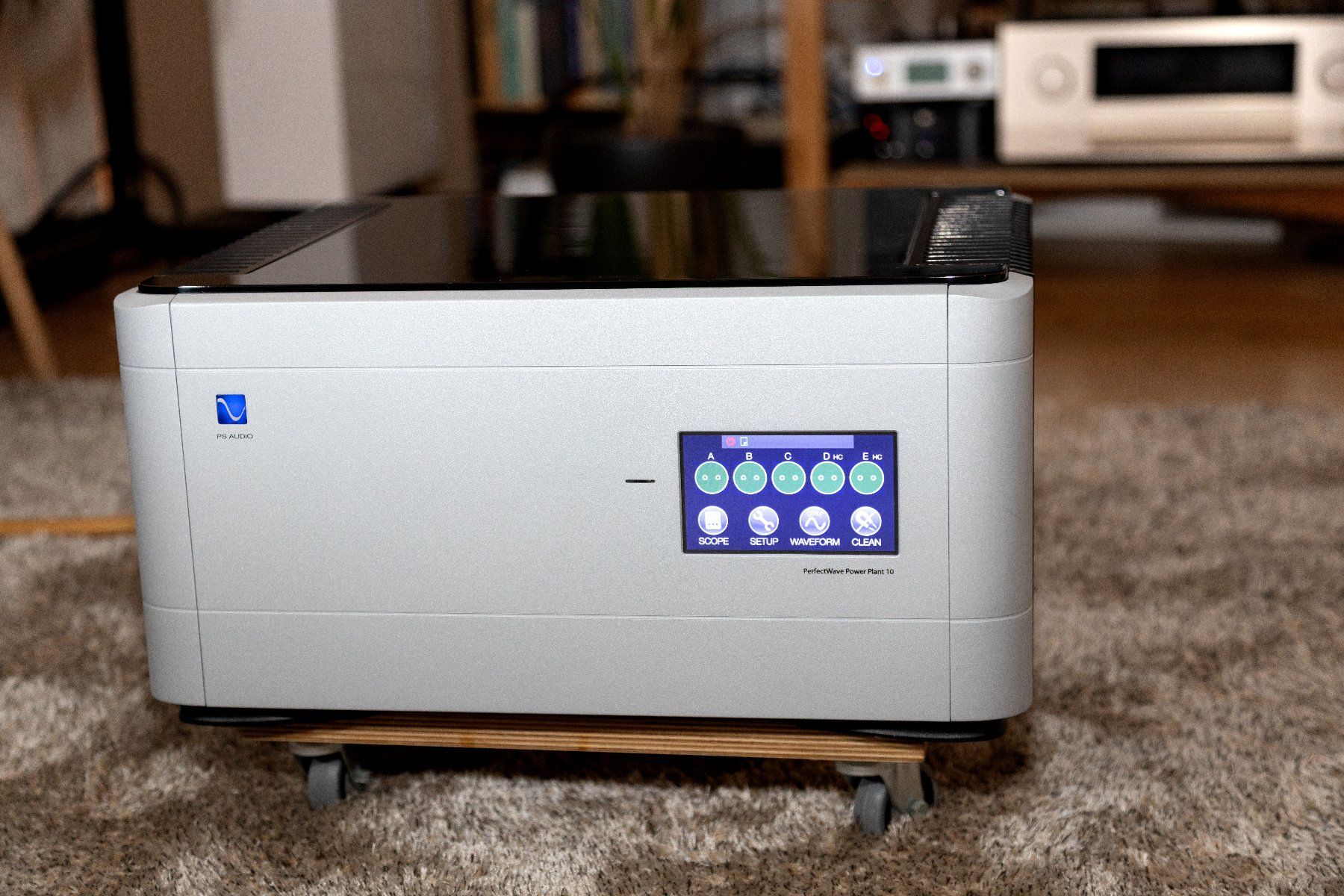 PS Audio Amplificatori: PS Audio Power Plant 10 – Usato da Zürich venduto da masterium