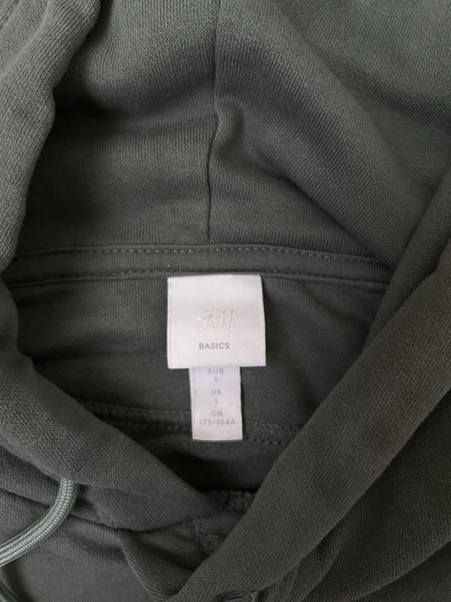 H&M Maglioni & Felpe: Schwarzer H&M Hoodie – Usato da Luzern venduto da leo_dp2d 1
