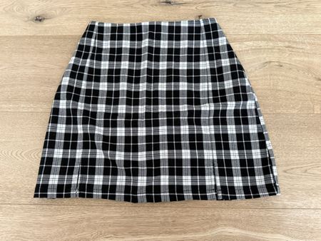 Jupe courte Brandy Melville à carreaux noir et blanc