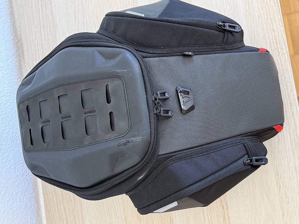 SW-Motech Taschen: SW Motech GS Tankrucksack – Gebraucht aus Thun von Schnappschuss 2