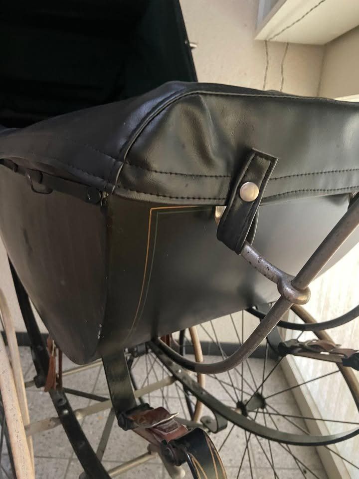 Wisa Gloria Carrozzine: Wisa Gloria Kinderwagen 1918 – Usato da Sarnen venduto da m_comeaux 1