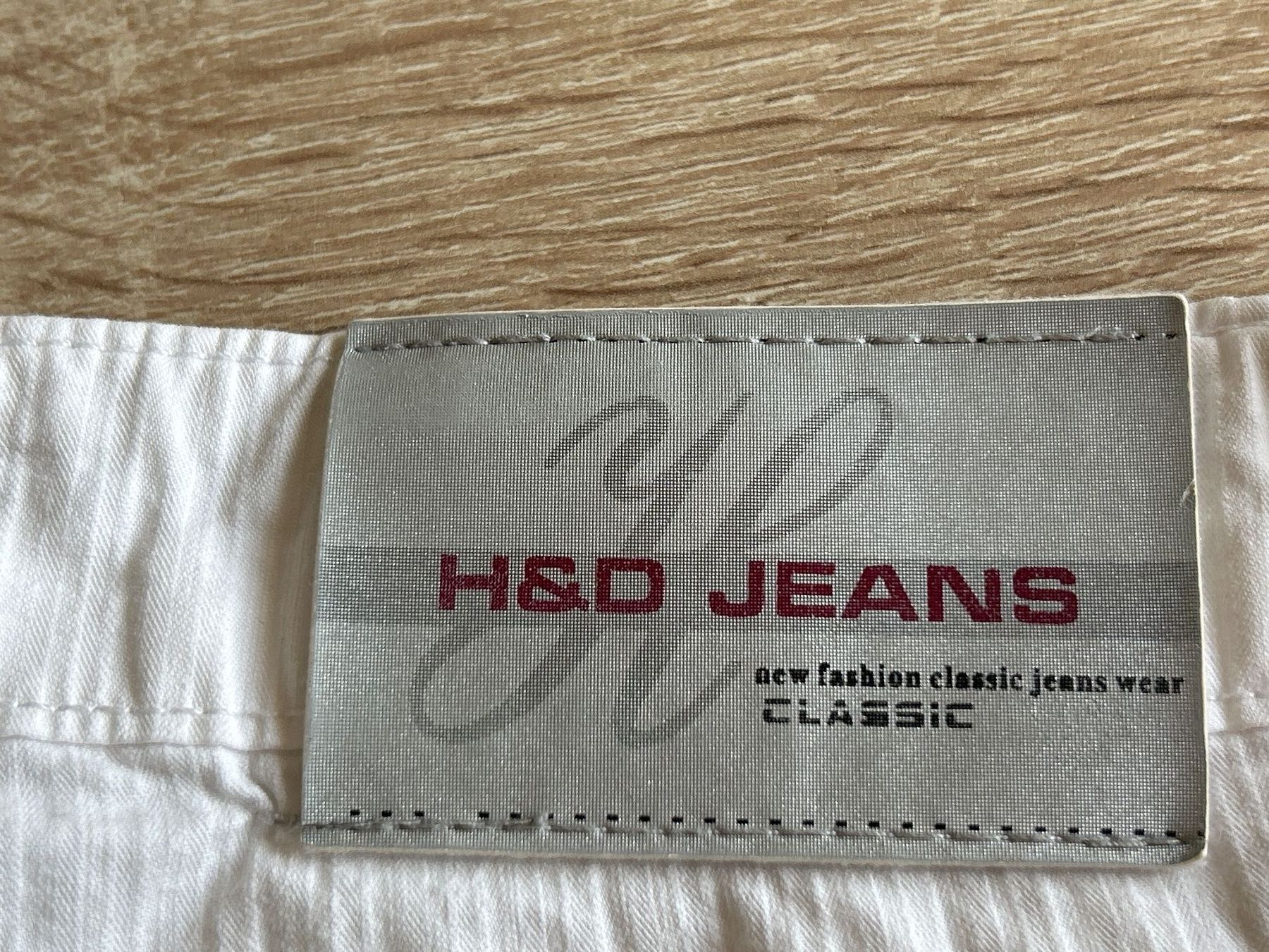 Jeans: H&D Jeans Capri weiss Gr. IT46 /D 42 – D'occasion à Brunnen par Nala2929 6