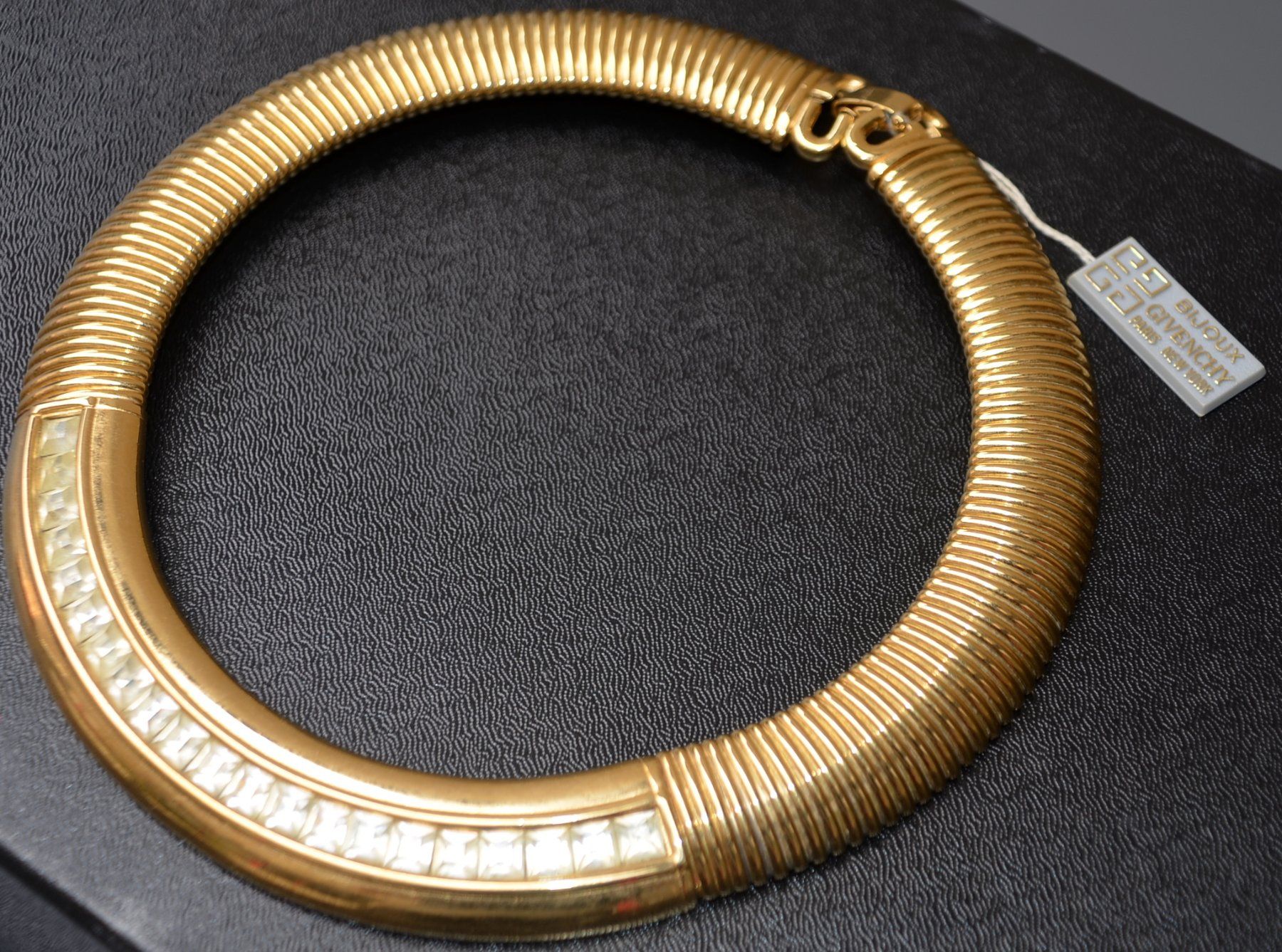 Givenchy Catenine: Givenchy Halskette / Collier – Nuovo (secondo la descrizione) da Collonges venduto da Auganien 5