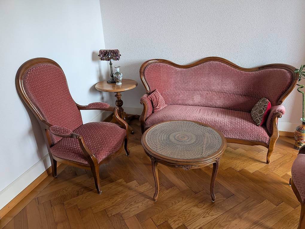 Set di tavolo e panche: Louis Philippe – Usato da Biel/Bienne venduto da lyn_ph96