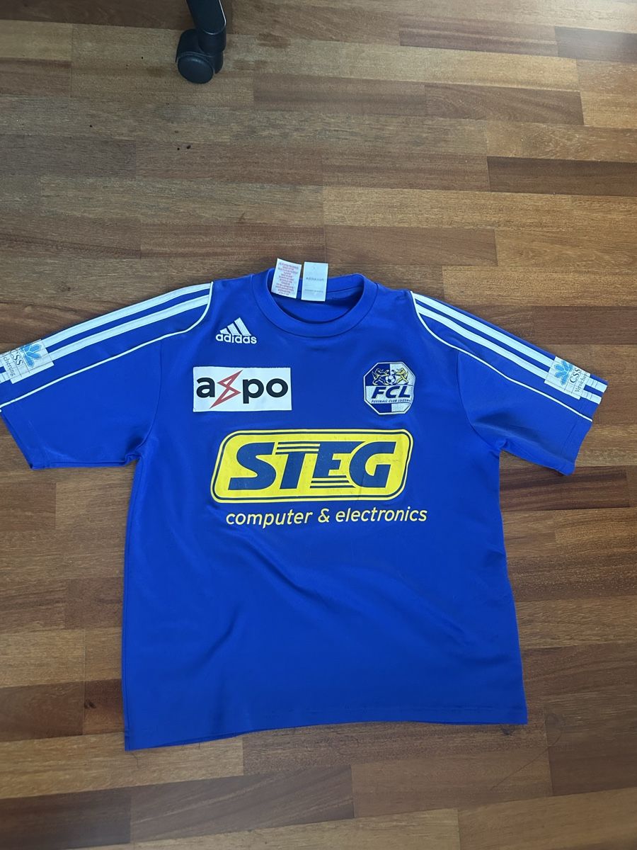 Adidas Maillots de corps & Pantalons: FCL Retro Triko – D'occasion à Oberkirch LU par LuNeDa