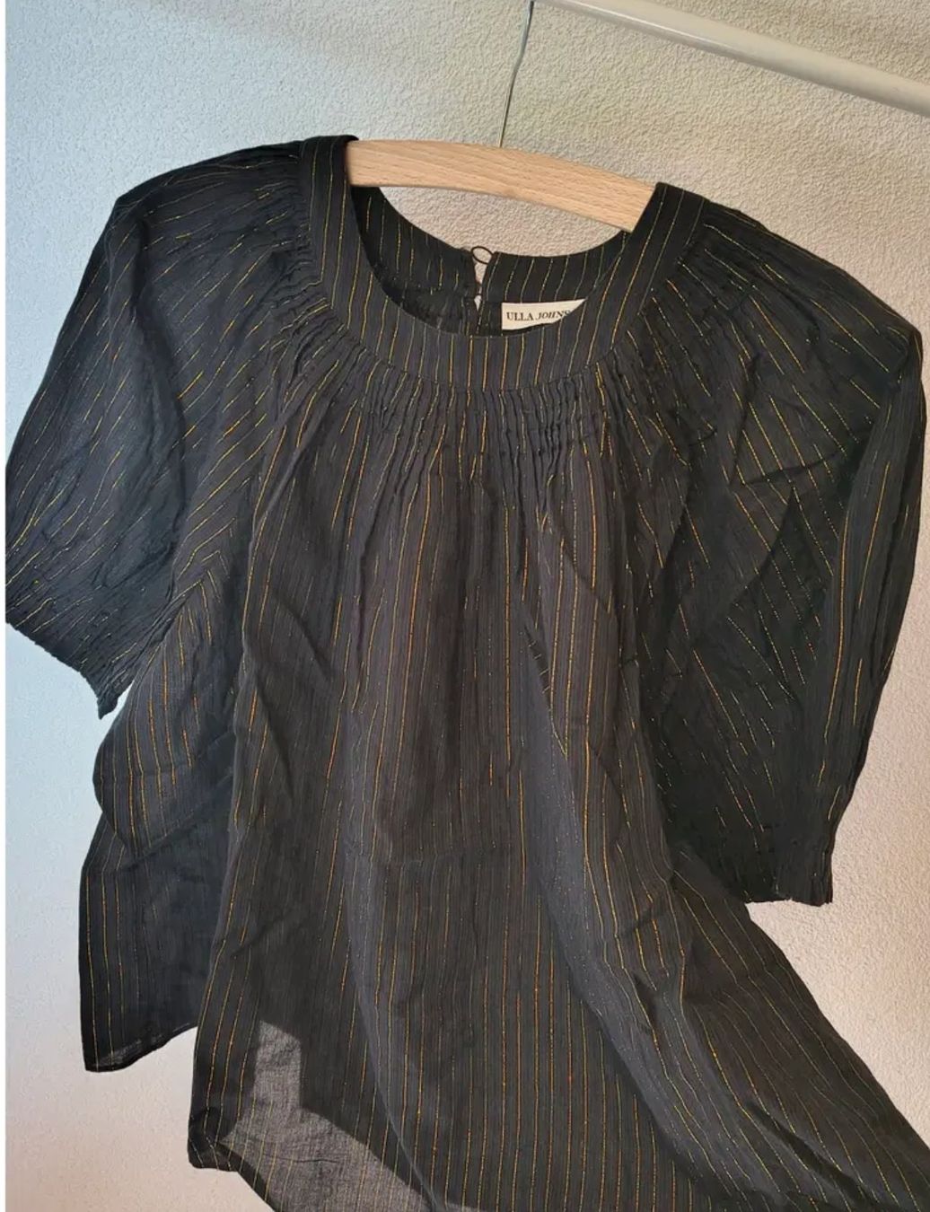 Ulla Johnson Blusen: Ulla Johnson blouse (size US 4) – Gebraucht aus Villars-sur-Ollon von VicJ 4