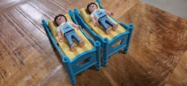 Playmobil Betten Set 2 Stück mit Figuren 