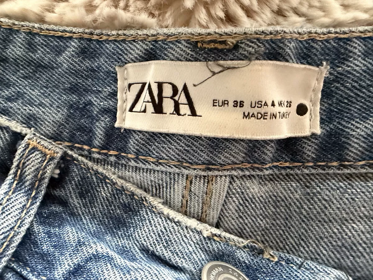 Zara Jeans: Zara Jeans blau – Gebraucht aus Freienbach von dan_9rjy 2