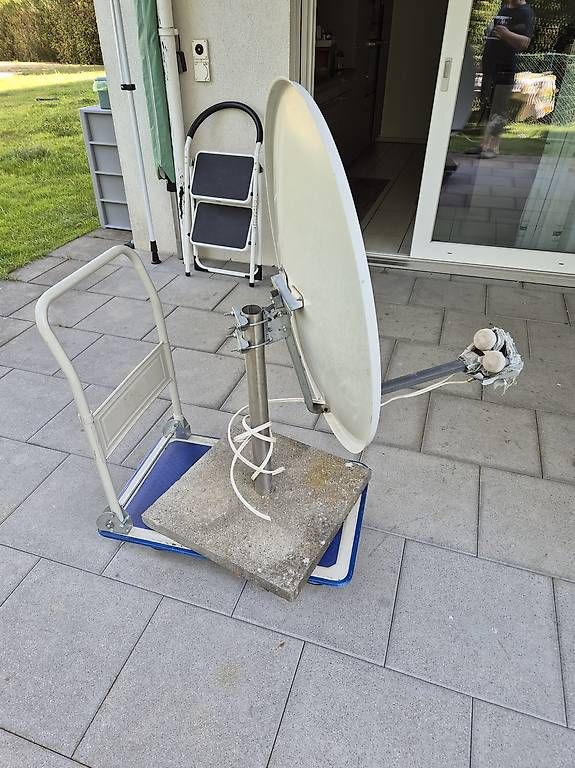 Parabola satellitare: Satelliten-Spiegel – Usato da Aarburg venduto da Vagos 1