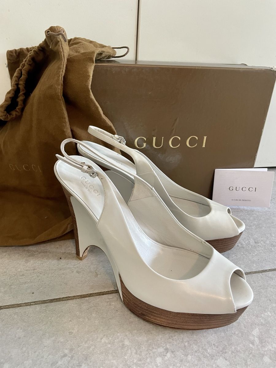 Gucci Scarpe da donna: GUCCI White Sandal Wedges - 38.5 – Usato da Roche VD venduto da closetcleanse 6