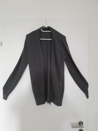 Bershka Mode Jacke in Grau Grösse M wie neu.