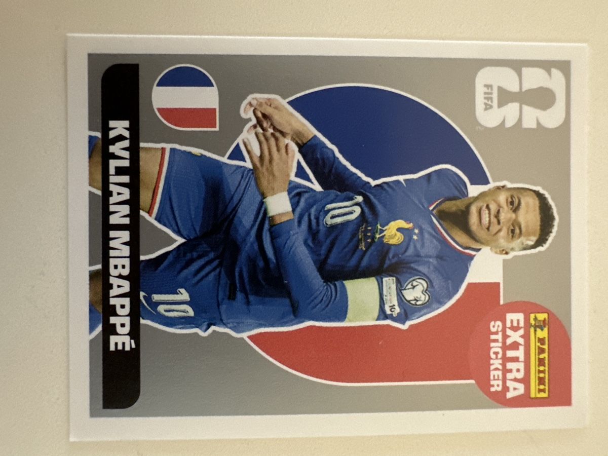 Panini Carte collezionabili: Kylian Mbappé Silber Extra Sticker – Nuovo (secondo la descrizione) da Unterengstringen venduto da drw_9d5y