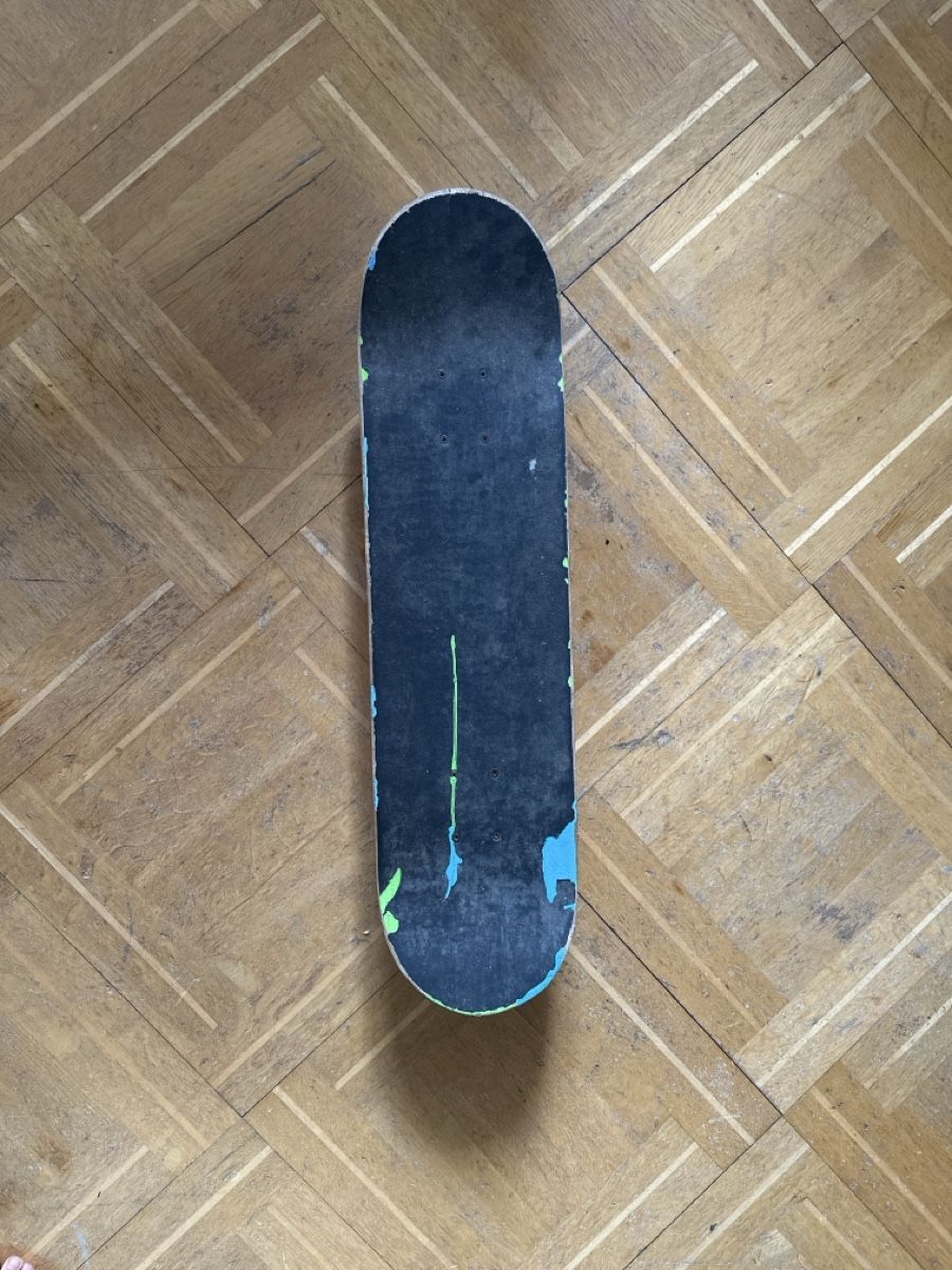 Skateboards: Skateboard mit coolem selbst bespraytem deck  – Usato da Lützelflüh-Goldb venduto da ama_l2lp 3