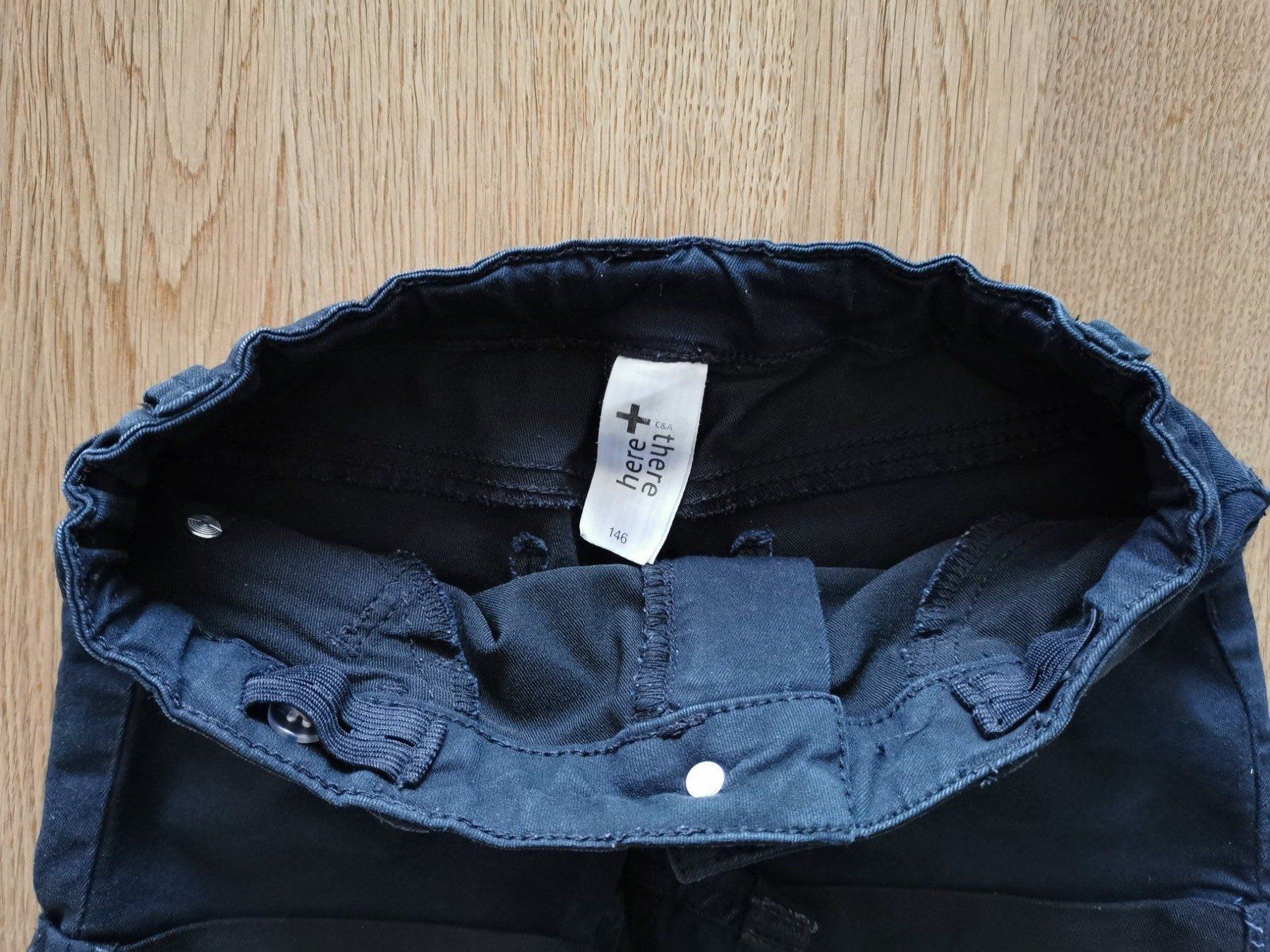 C&A Pantalons: Shorts C&A 146 – D'occasion à Gurmels par haeata 2