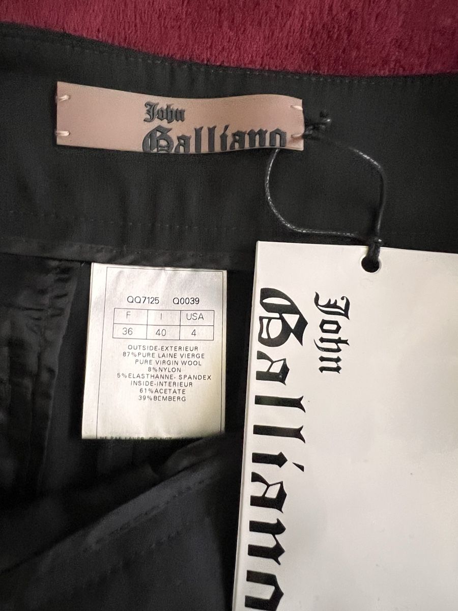 John Galliano Pantaloni: John GALLIANO black wool trousers – Nuovo (secondo la descrizione) da Lausanne venduto da NYC67 1