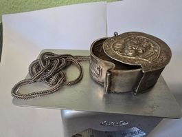 Antike Tabakdose mit flexibler Kette (Silber) Vietnam