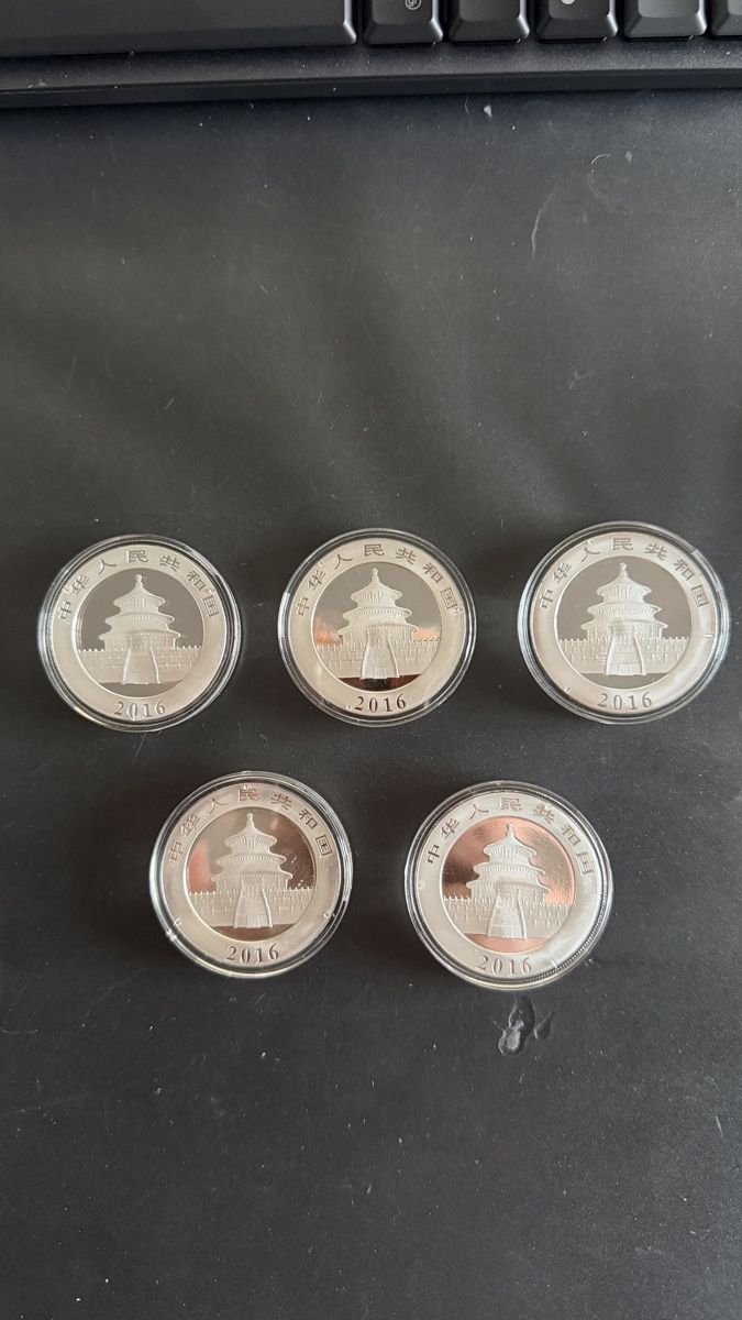 Tutti le monete: Silbermünzen 10 Yuan 2016 China – Nuovo e nell'imballaggio originale da Hoeri venduto da negoziation 3