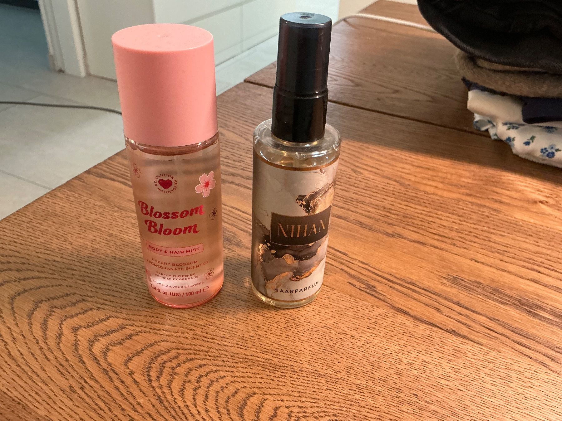 Parfum & Eau de Toilette: 2 Body- und Haar Parfüm – Neu (gemäss Beschreibung) aus Würenlos von Starceve 1