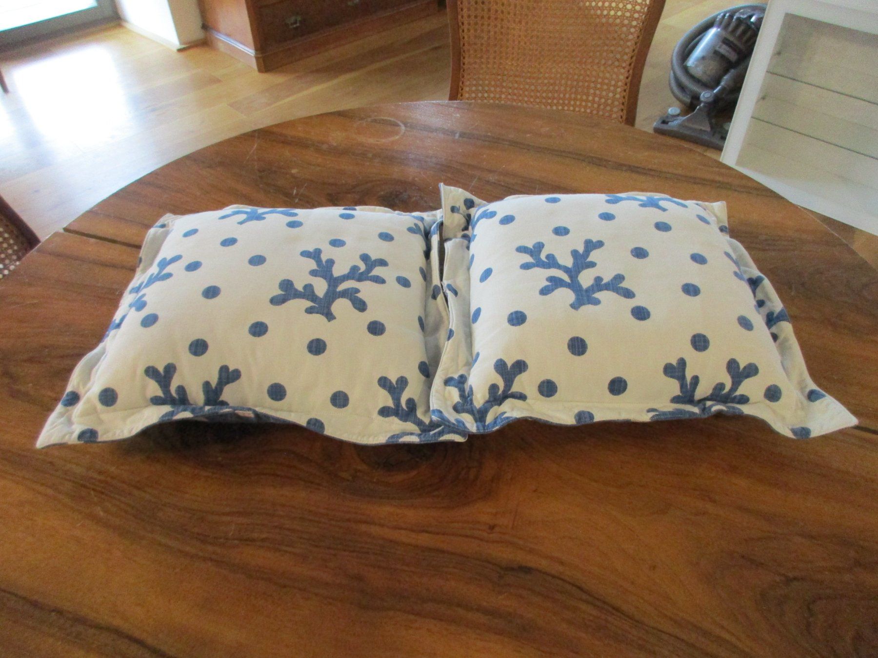 Coperte: Decke mit 2 Kissen – Usato da Turbenthal venduto da mmtuescher 3