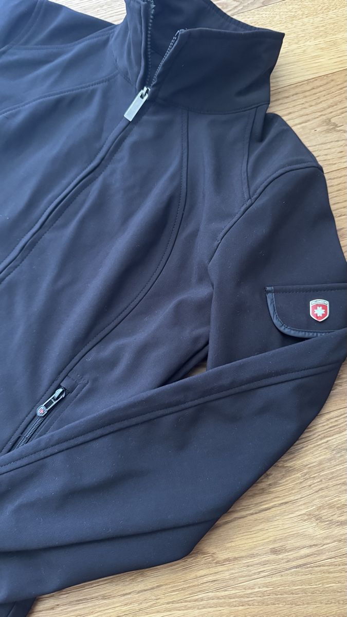 Wellensteyn Jacken: Wellensteyn Softshell Jacke schwarz Grösse S – Gebraucht aus Andermatt von stark19 1