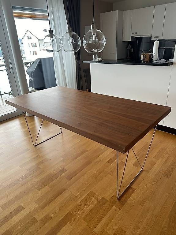 Tische: Esstisch / Bürotisch 180x90cm – Gebraucht aus Rafz von vladimir.nik.popov 1
