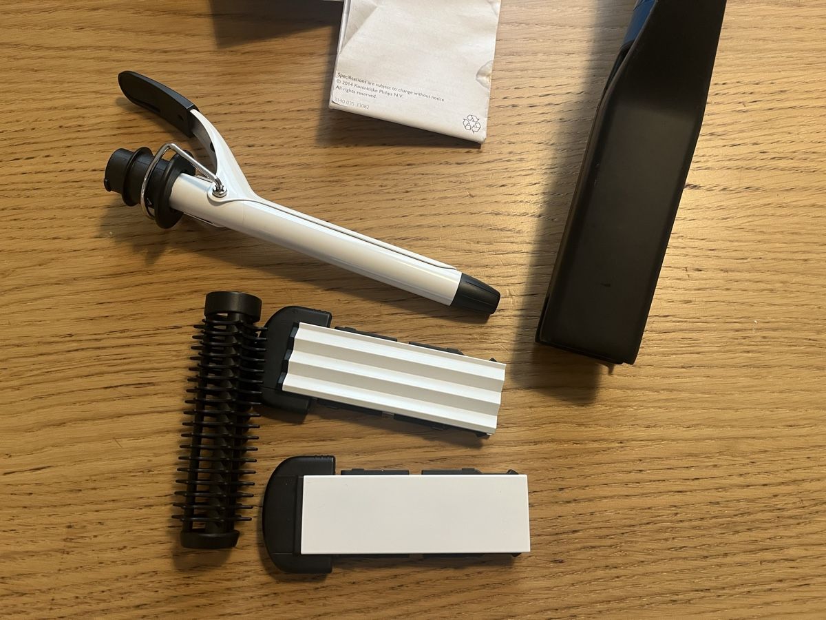 Philips Lockenstäbe & Haarglätter: Brosse multi-styles Philips HP8698 – Neu (gemäss Beschreibung) aus Fribourg von ciboulette2000 1