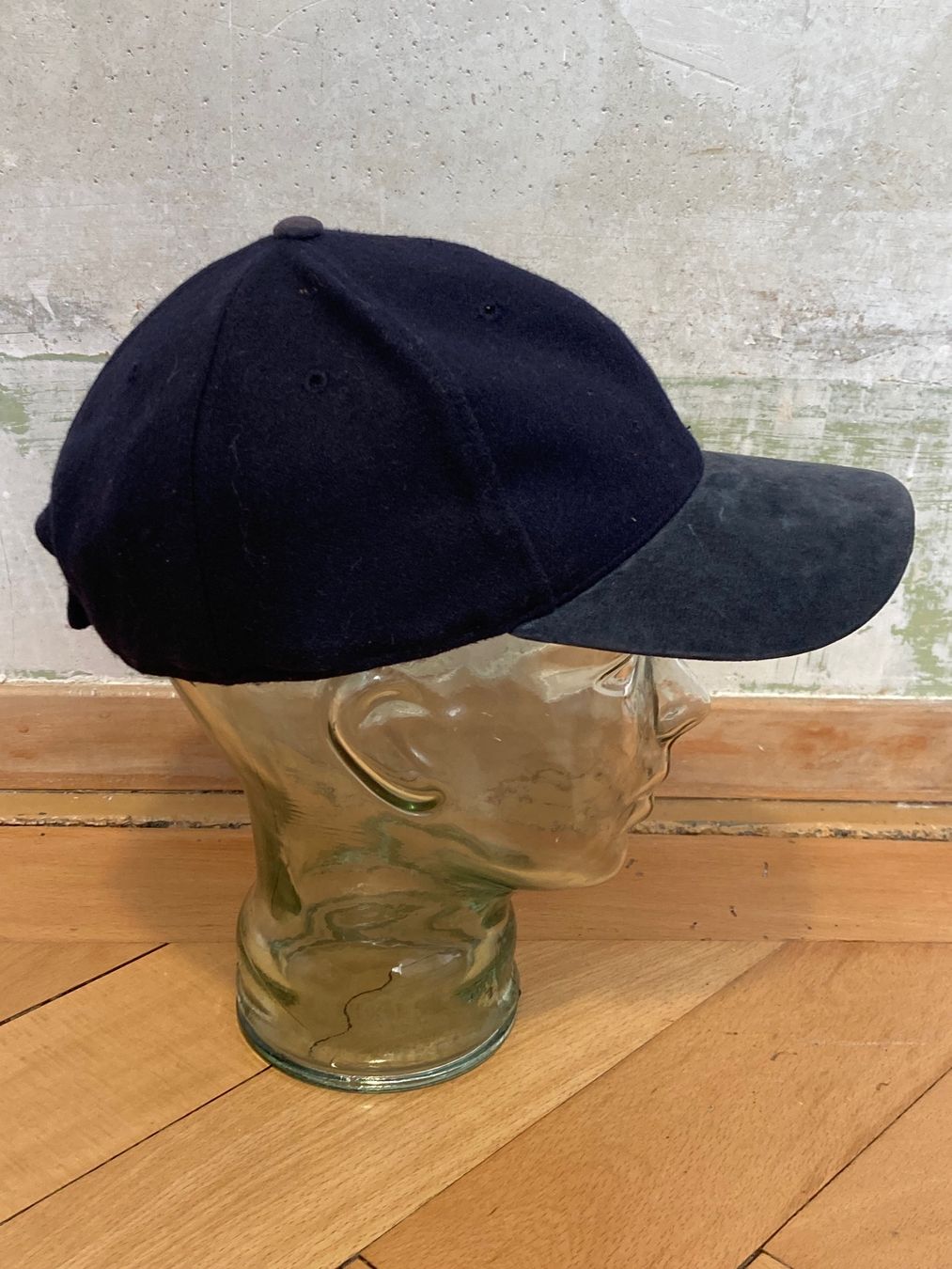 Copricapi, berretti & cappellini: Vintage Y2K Winter Cap Wool Leather New – Usato da Zürich venduto da le_souk 3