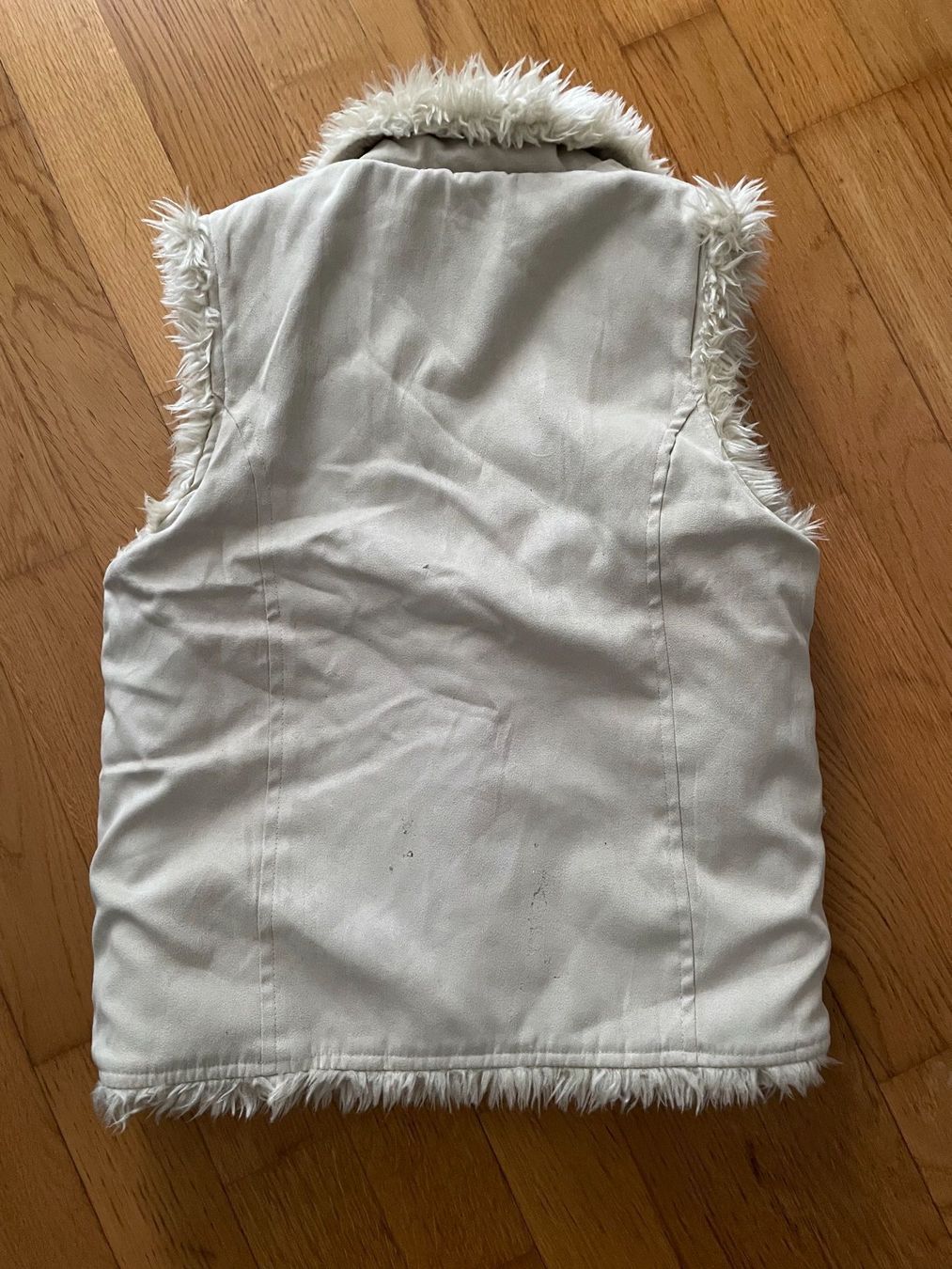 Altro abbigliamento per bambino: Gilet – Usato da Zürich venduto da sil_2kvt 3