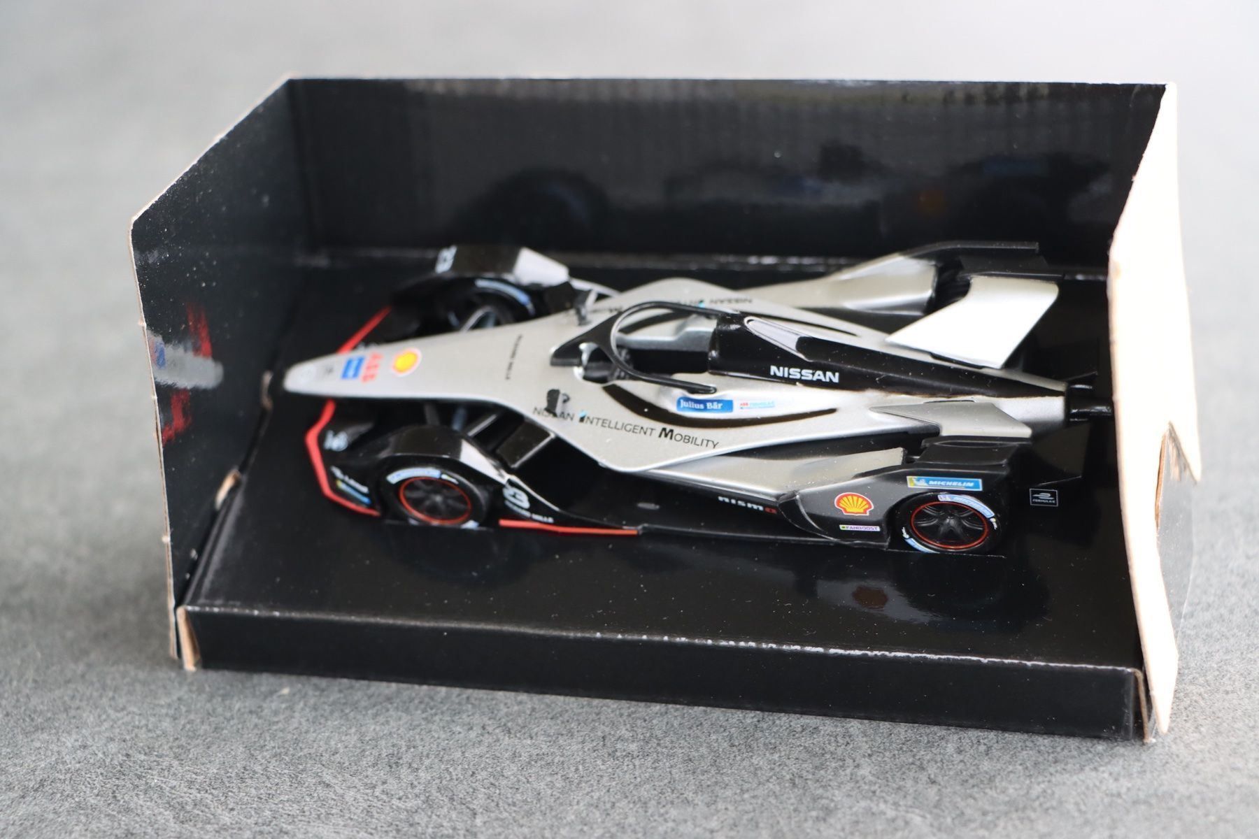 Voitures modèles: Nissan E.Dams Formula E Gen2 Car 1:43 – Neuf avec emballage d'origine à Bühl b.Aarberg par modelldiecast 4