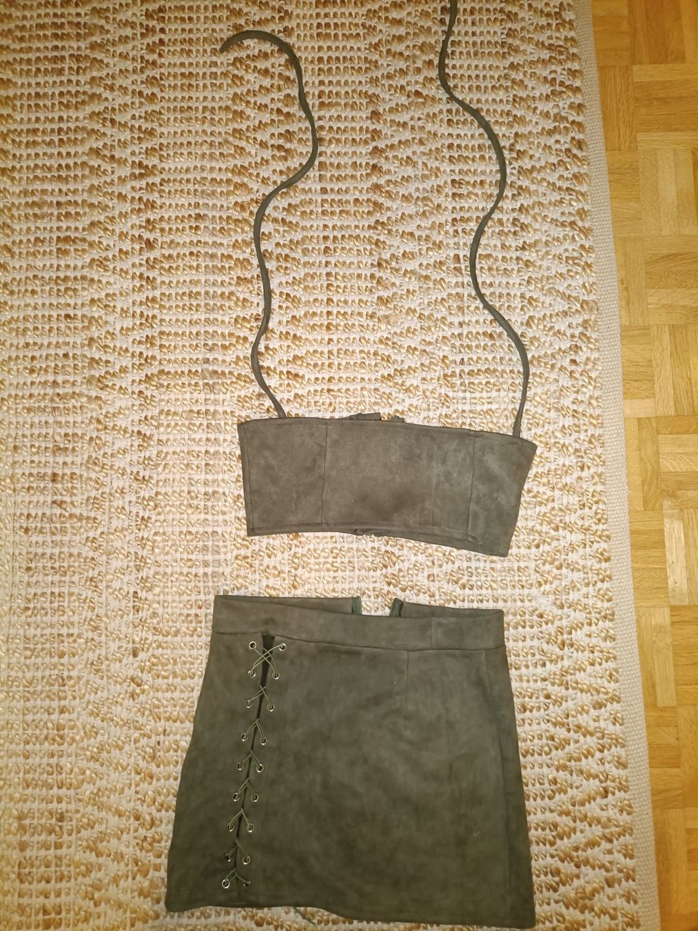 Kleiderpakete: Damen Set Gr. S, Neuwertig – Gebraucht aus Dübendorf von Me_sa 1