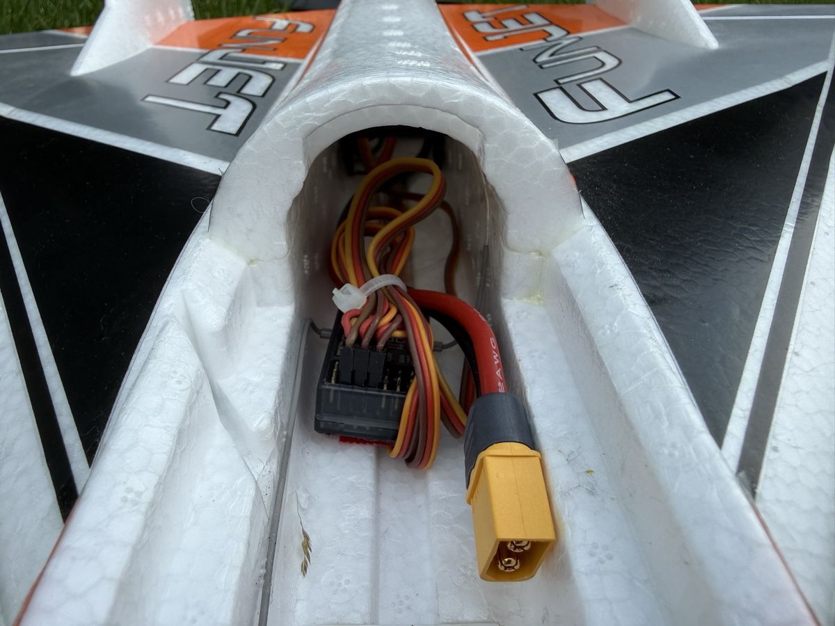 Multiplex RC Modellbau: Multiplex Fun Jet Ultra mit Antrieb und Servos – Neu (gemäss Beschreibung) aus Galgenen von White73 4