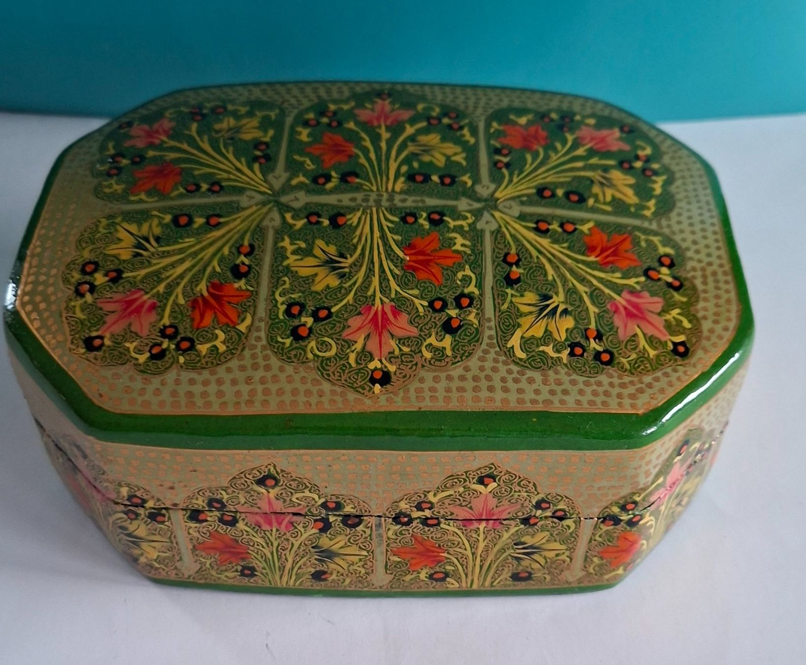 Schmuckkästen: Sehr schöne dekorative Vintage Lackschatulle – Gebraucht aus Opfikon von Diversamente