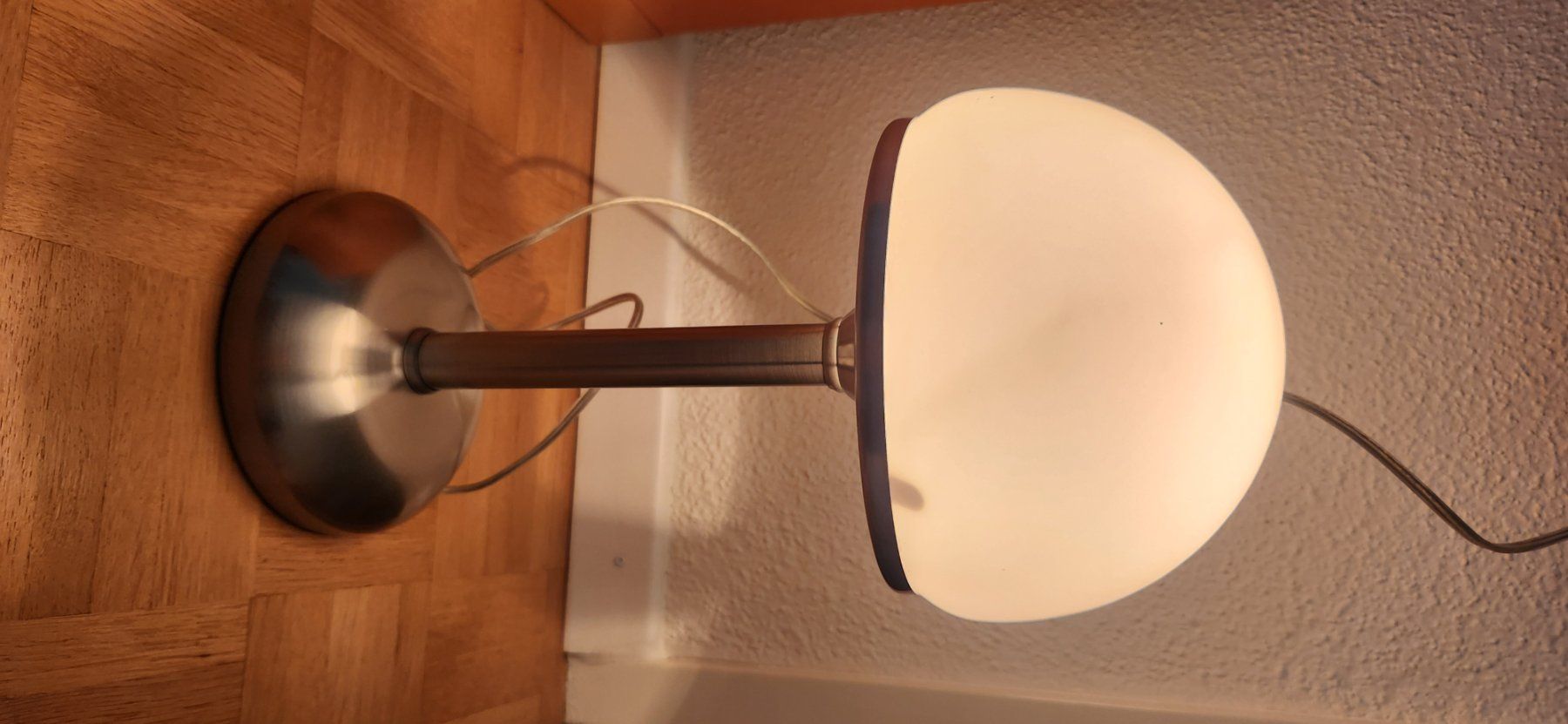 Lampade: Nachttischleuchte Touch dimmbar in 3 Stufen – Usato da Zürich venduto da mar_n979 1