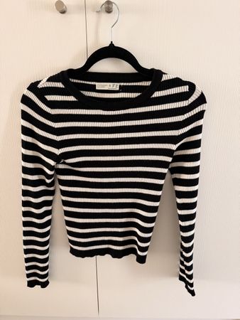 Pull rayé noir et blanc Primark, taille S - Parfait!